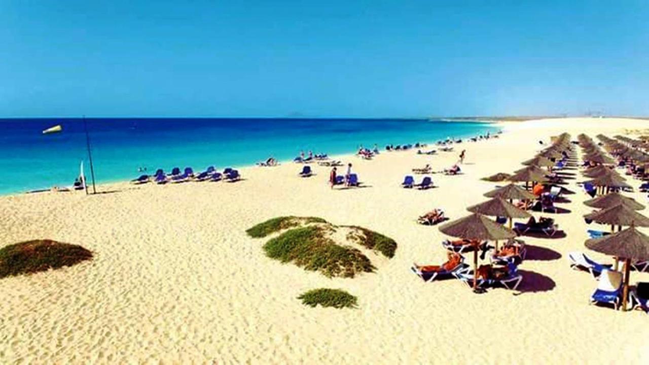Hostels Holiday Cape Verde Санта Мария Екстериор снимка